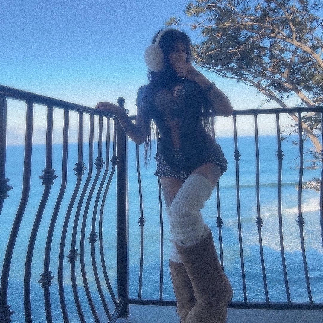 zommmbri instagram image archive image