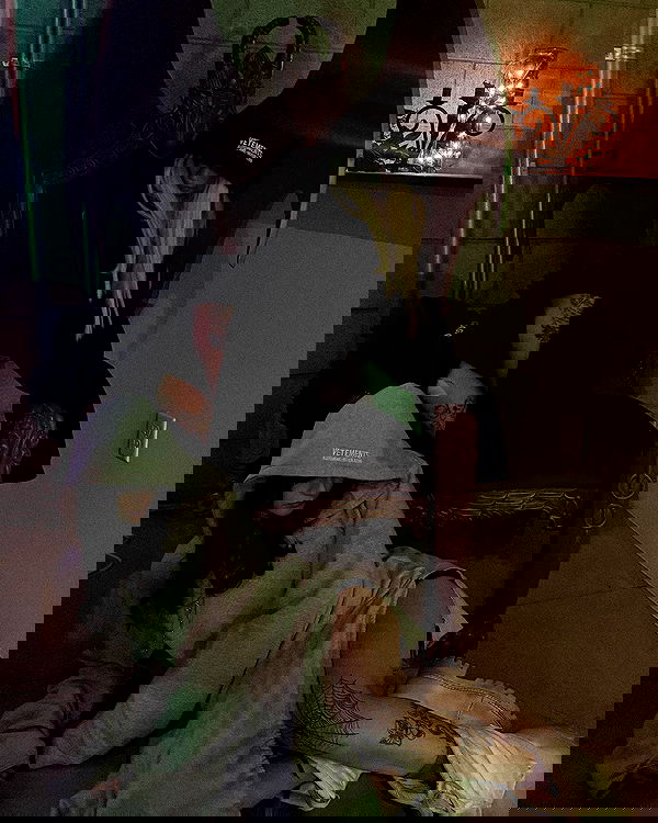 zommmbri image ~ Altpins