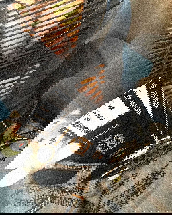 zommmbri image ~ Altpins