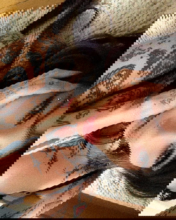 zommmbri image ~ Altpins