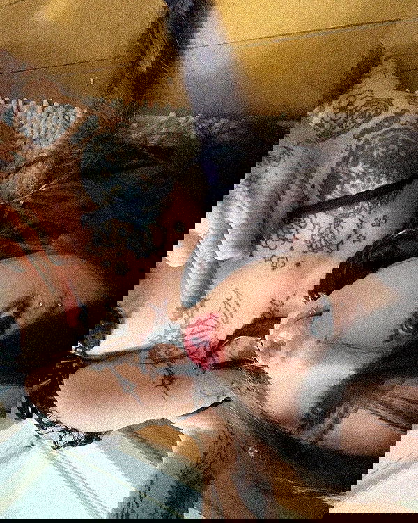 zommmbri image ~ Altpins