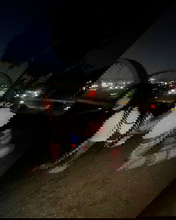 zommmbri image ~ Altpins