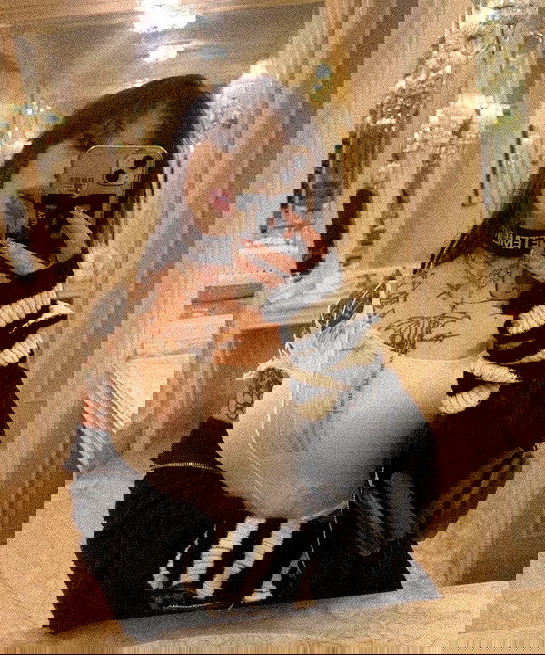 zommmbri image ~ Altpins