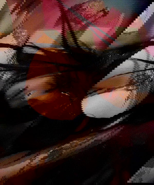 zommmbri image ~ Altpins