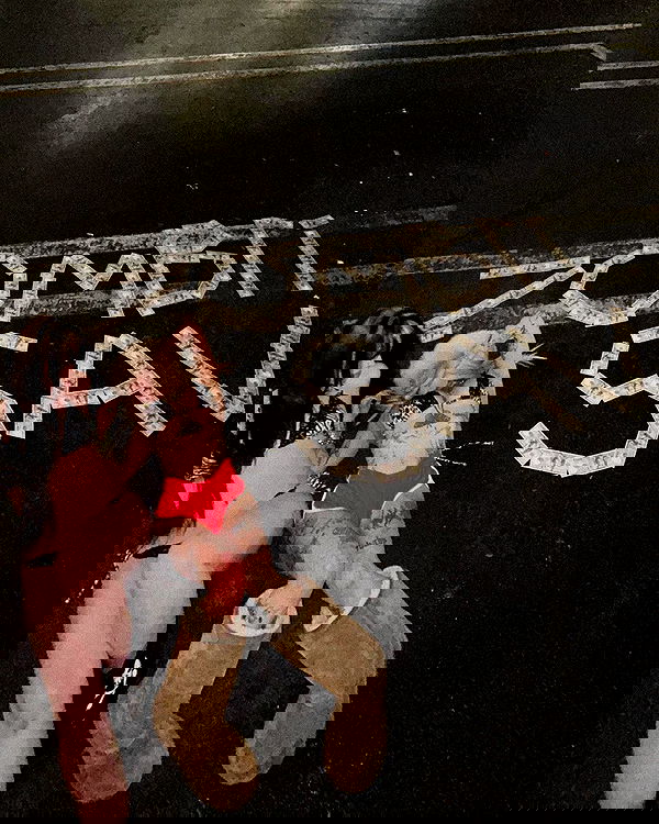 zommmbri image ~ Altpins