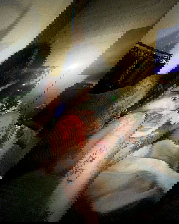 zommmbri image ~ Altpins