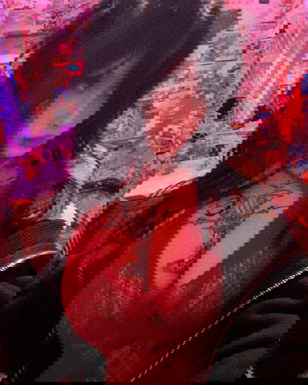 zommmbri image ~ Altpins