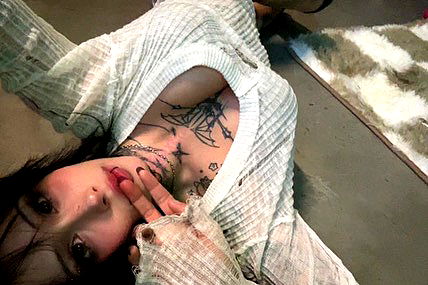 zommmbri image ~ Altpins