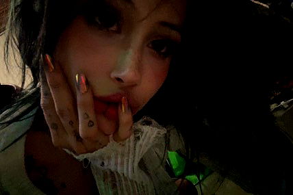 zommmbri image ~ Altpins