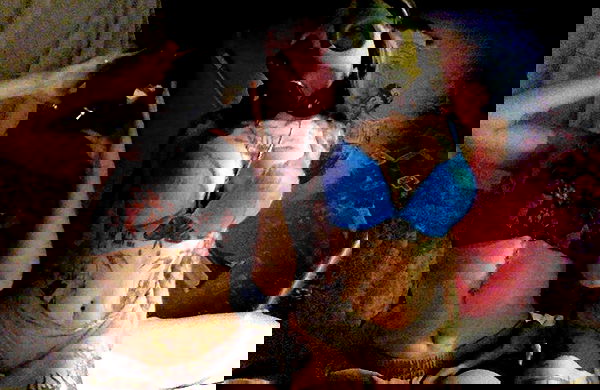 zommmbri image ~ Altpins