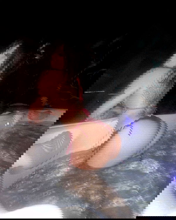 zommmbri image ~ Altpins