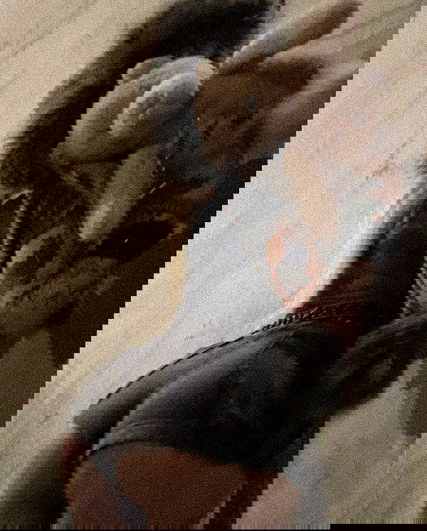 zommmbri image ~ Altpins