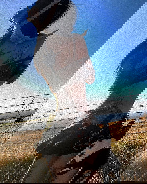 zommmbri image ~ Altpins