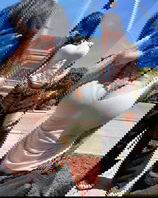 zommmbri image ~ Altpins