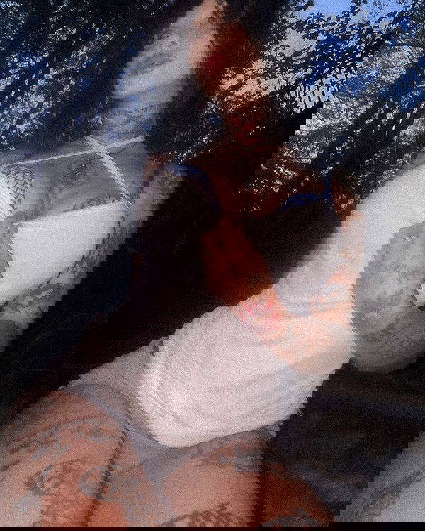 zommmbri image ~ Altpins