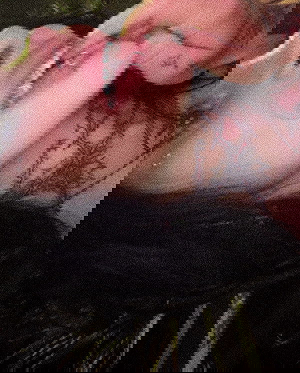 zommmbri image ~ Altpins