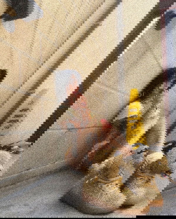 zommmbri image ~ Altpins