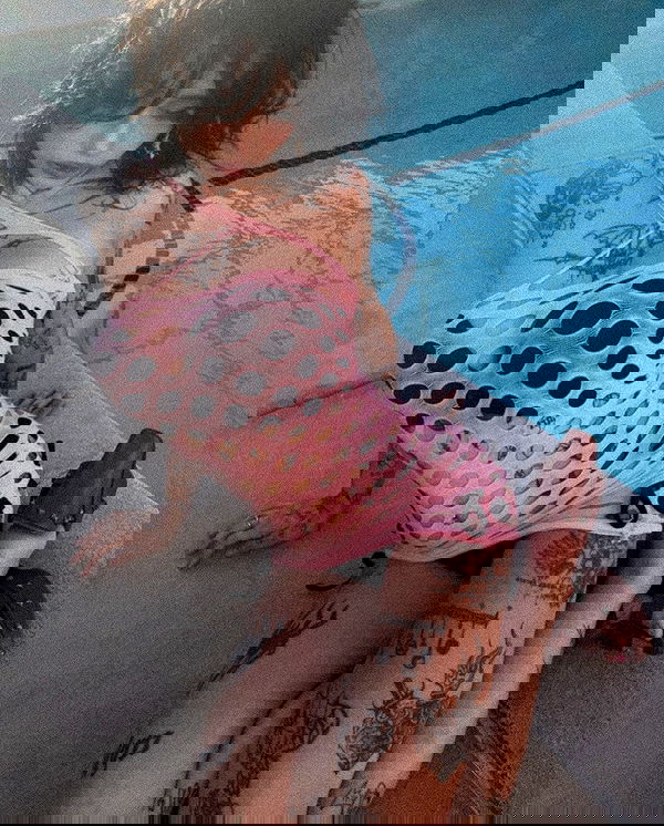 zommmbri image ~ Altpins