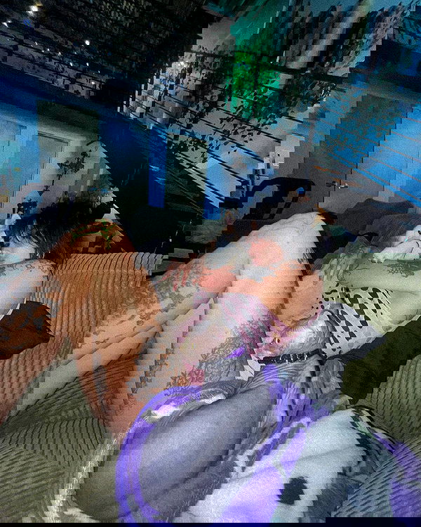 zommmbri image ~ Altpins