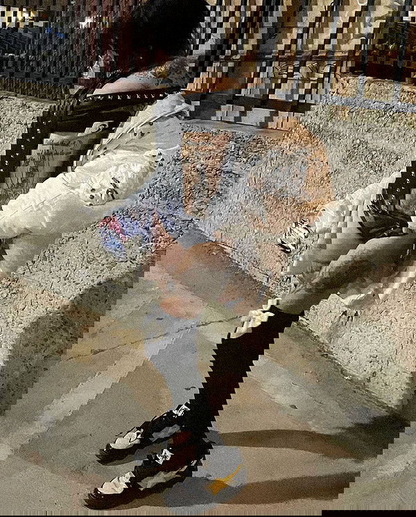 zommmbri image ~ Altpins