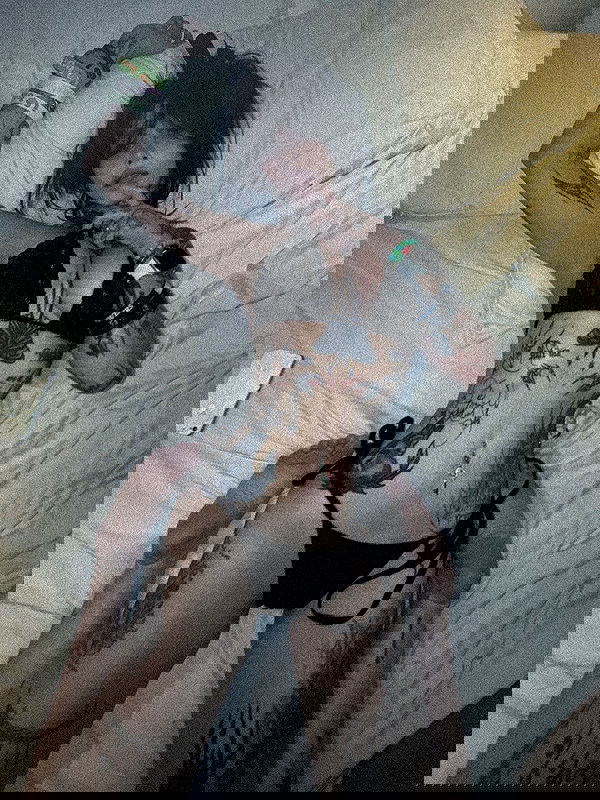 zommmbri image ~ Altpins