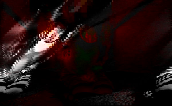 zommmbri image ~ Altpins