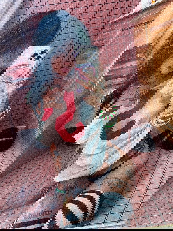 zommmbri image ~ Altpins