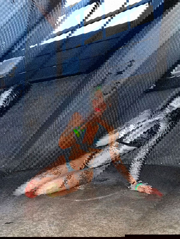 zommmbri image ~ Altpins