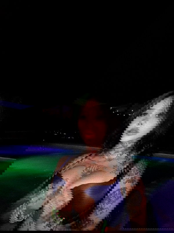 zommmbri image ~ Altpins