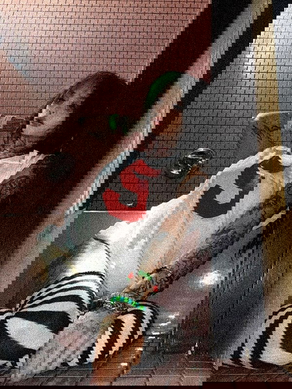 zommmbri image ~ Altpins