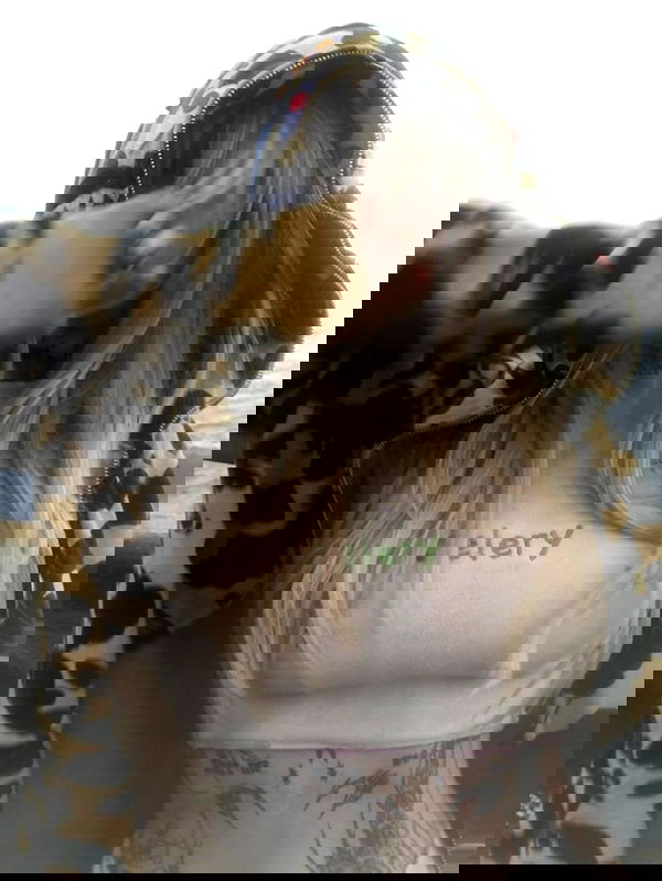 zommmbri image ~ Altpins