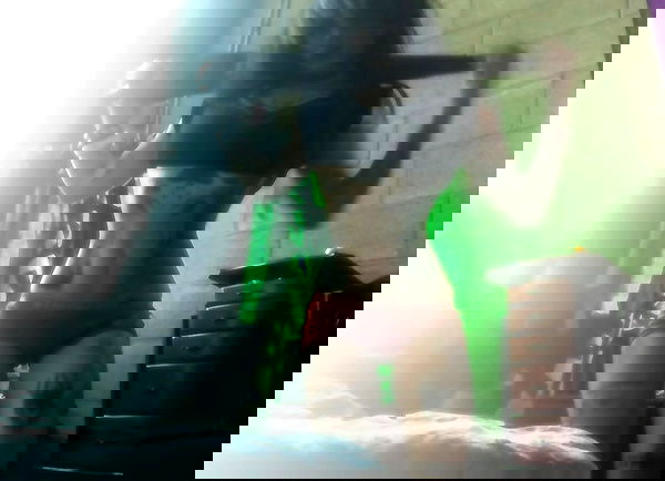 zommmbri image ~ Altpins