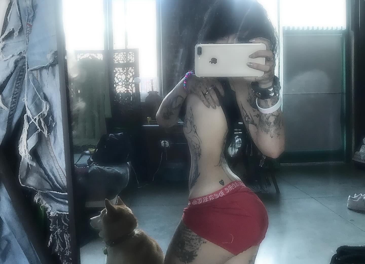 zommmbri instagram image archive image