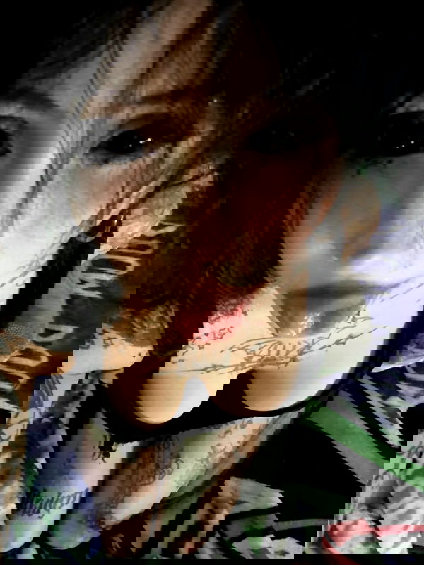 zommmbri image ~ Altpins