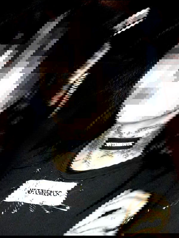 zommmbri image ~ Altpins