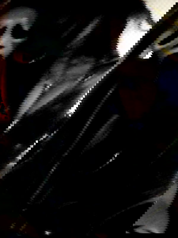 zommmbri image ~ Altpins