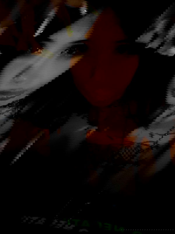 zommmbri image ~ Altpins