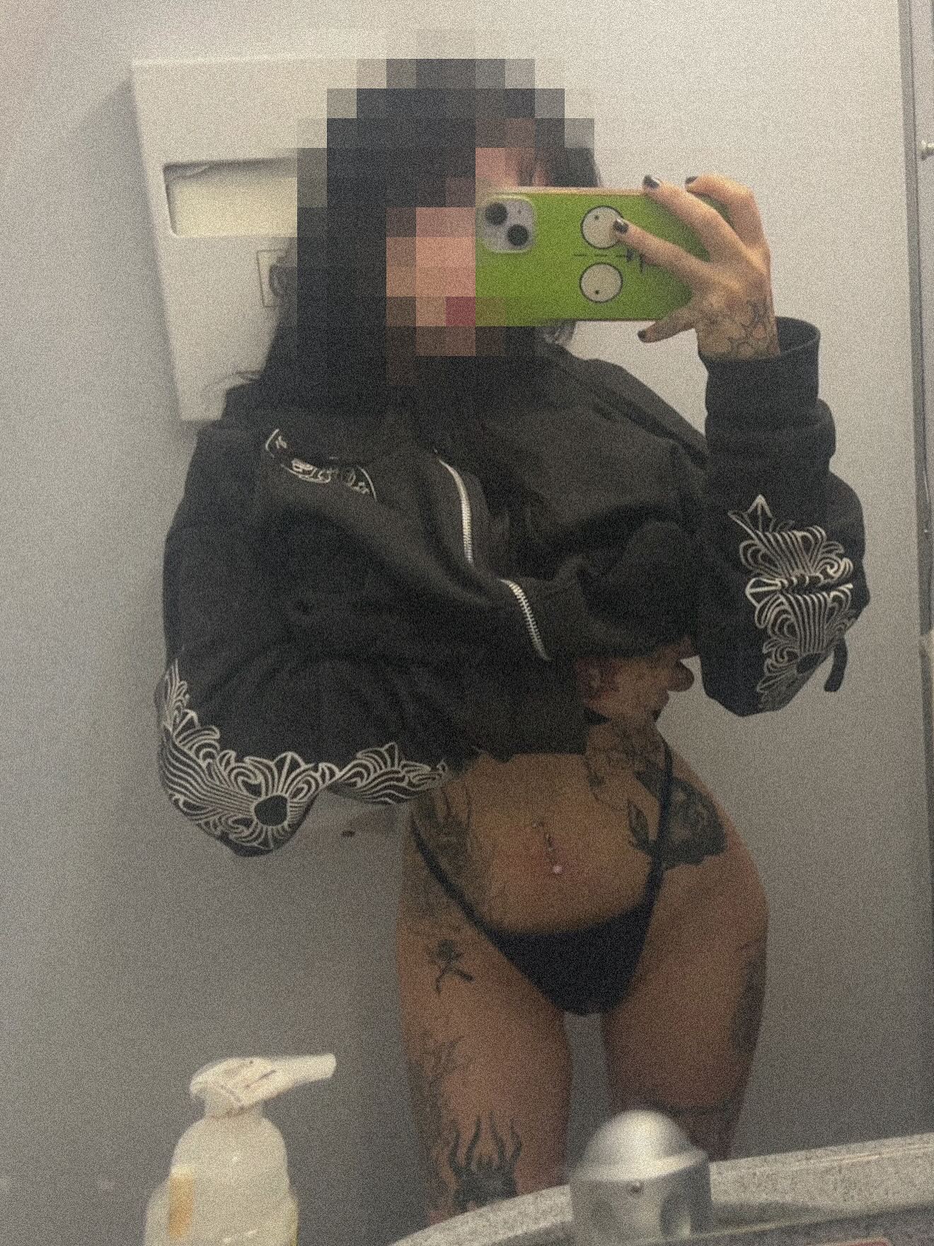 zommmbri instagram image archive image