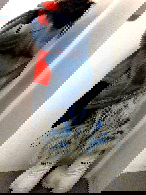 zommmbri image ~ Altpins