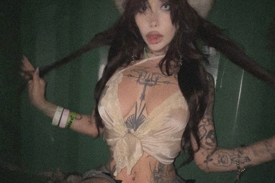 zommmbri instagram image archive image