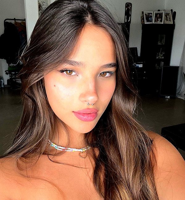 zoy.rud instagram image archive image