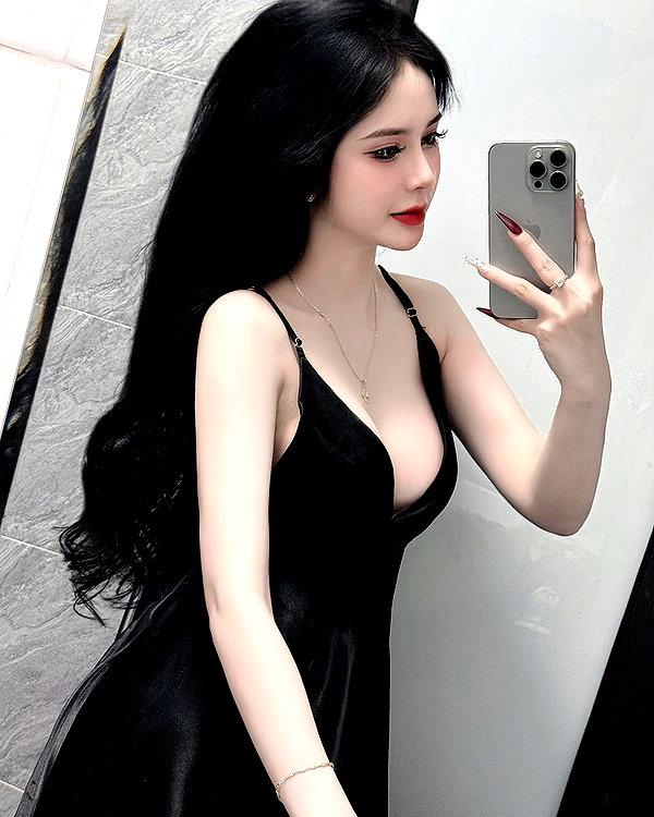 zunxingnhat instagram image archive image