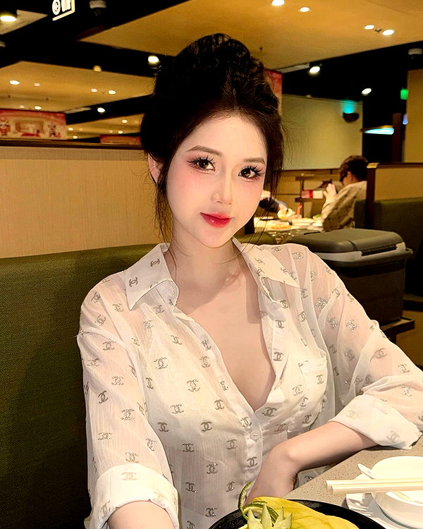 zunxingnhat instagram image archive image