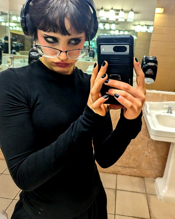 zz.eazoning instagram image archive image