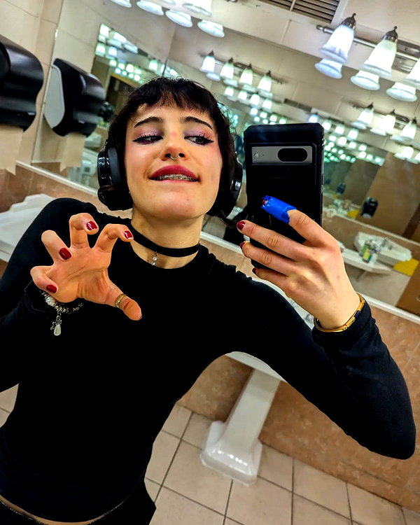 zz.eazoning instagram image archive image