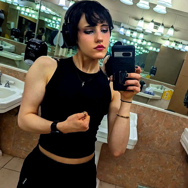 zz.eazoning instagram image archive image