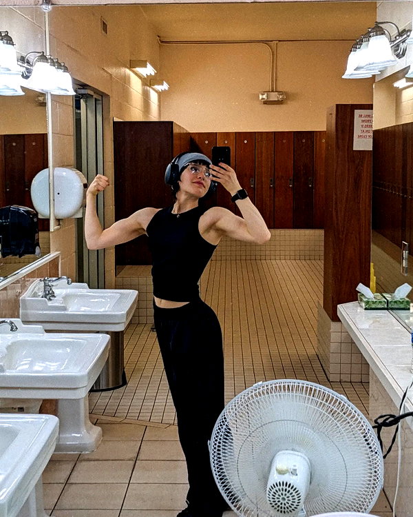 zz.eazoning instagram image archive image