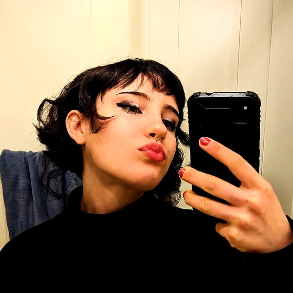 zz.eazoning instagram image archive image