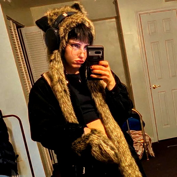 zz.eazoning instagram image archive image