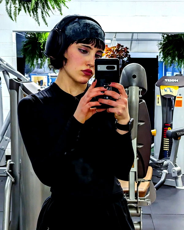 zz.eazoning instagram image archive image